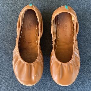 Last offer / Camel Tieks ballet flats
